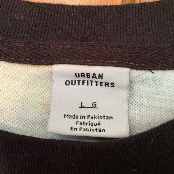 Urban Outfitters Men’s Shirt - Picture 2 of 2